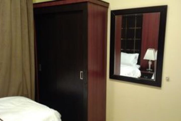 Room 22 of 39