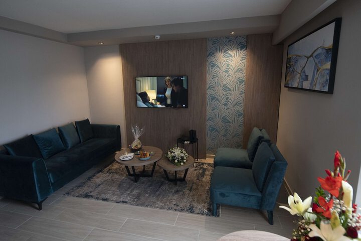 Room 28 of 158