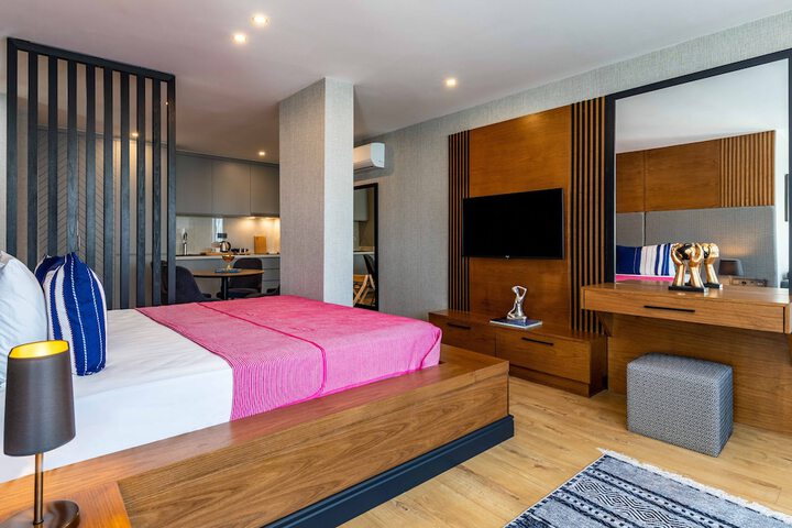 Room 10 of 52
