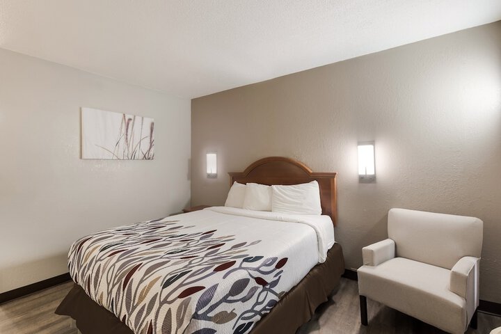 Deluxe 2 Queen Beds (8 of 14)