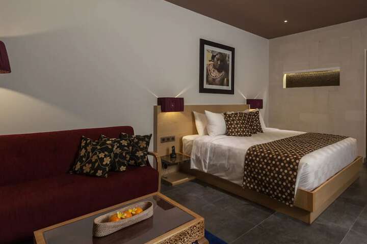 Room 21 of 76
