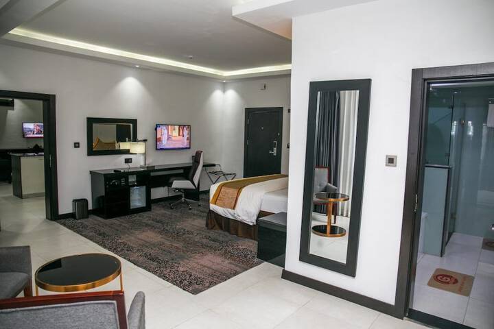 Room 6 of 31