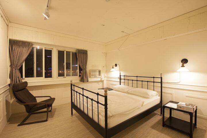 Room 21 of 101