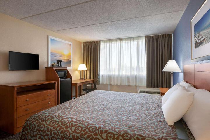 2 Double Beds Accessible (6 of 8)