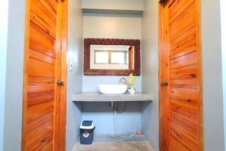 Room 160 of 240