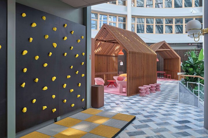 Hotel Lobby