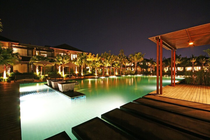 Pool 49 of 79
