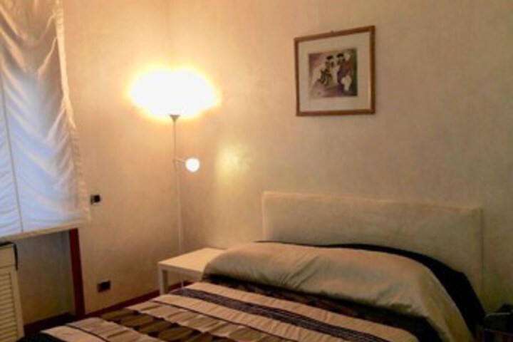 Room 12 of 26