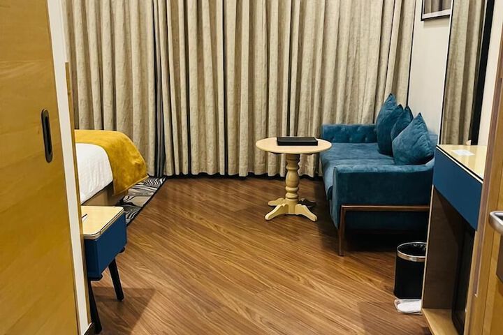 Room 19 of 65
