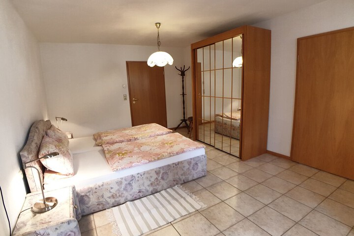 Room 5 of 67