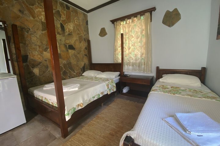 Room 13 of 39