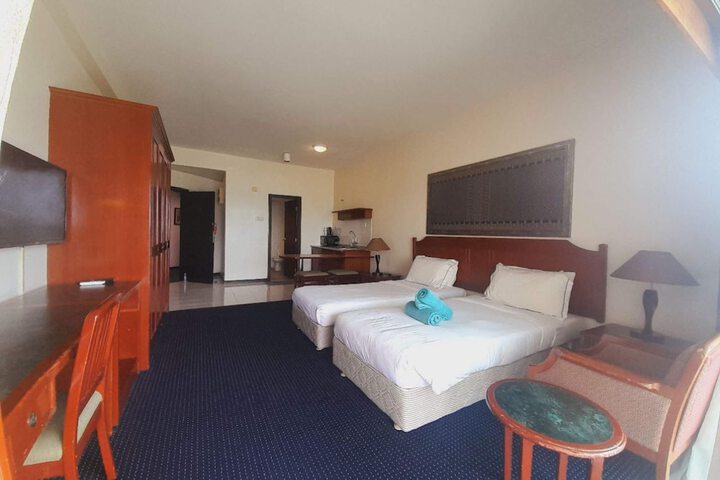 Room 171 of 650