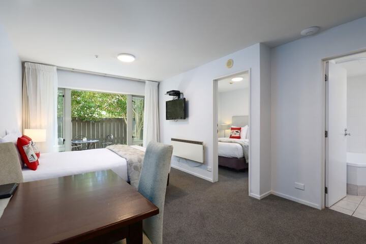 Room 14 of 34