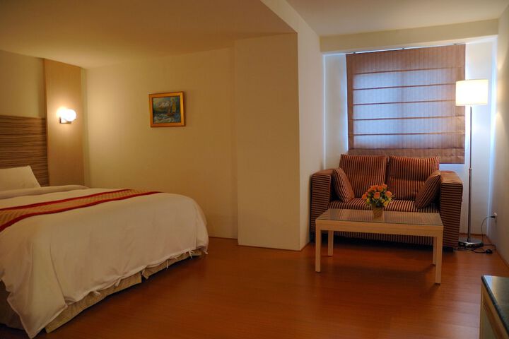 Room 7 of 62