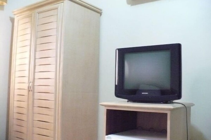 Room 10 of 43