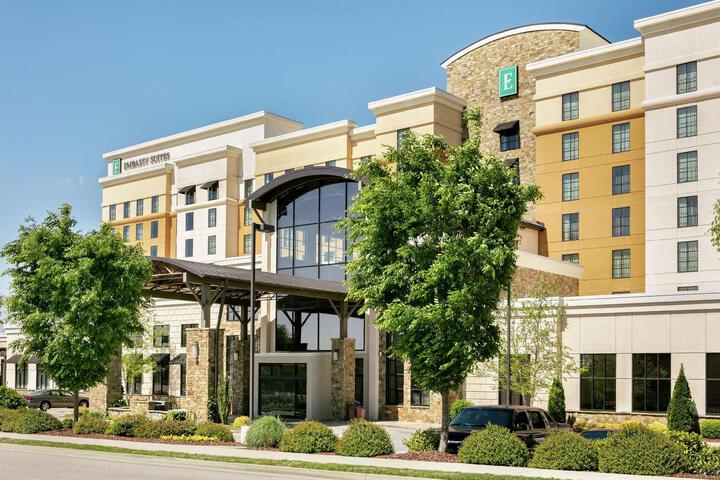 Exterior of Embassy Suites Chattanooga