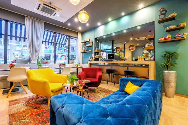 Guest Lobby