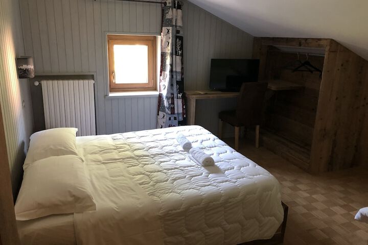 Room 6 of 68