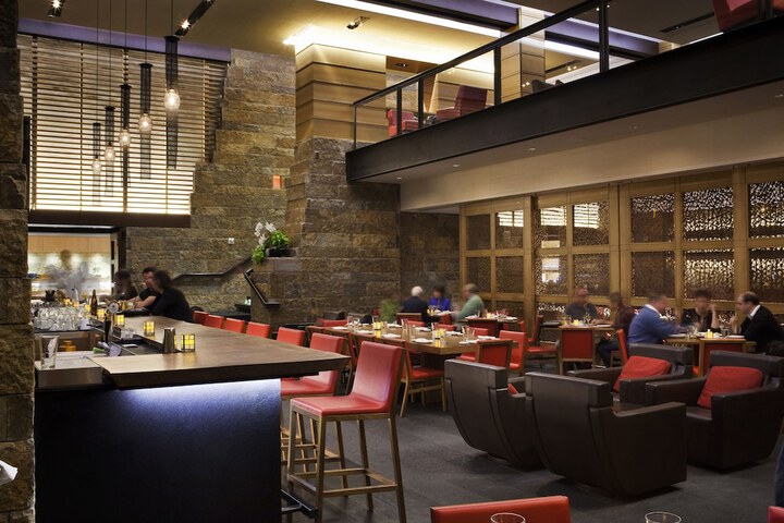 Dining 139 of 158