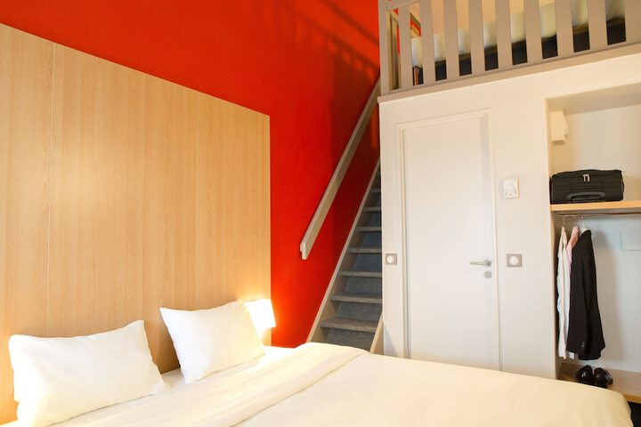 Room 7 of 45