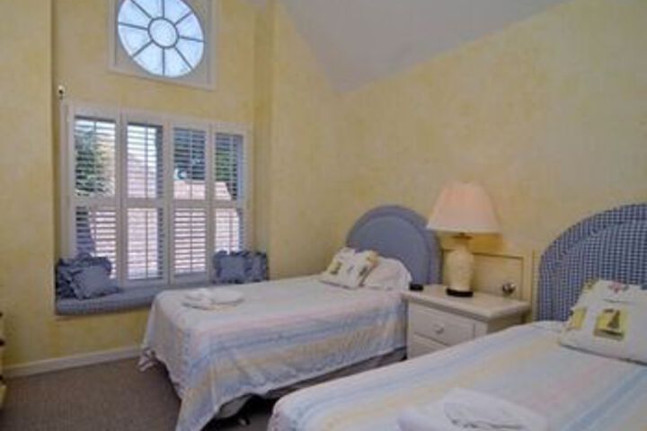Room 19 of 42