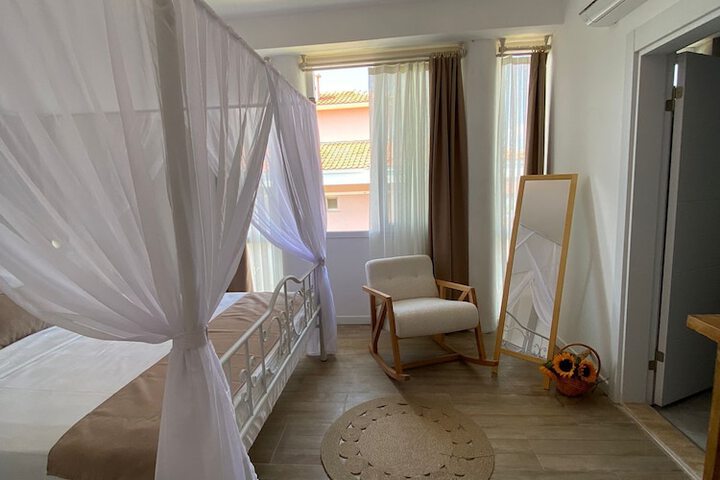 Room 72 of 184