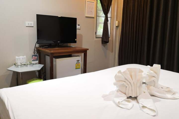 Room 5 of 41