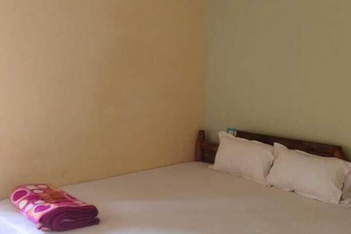 Room 2 of 23