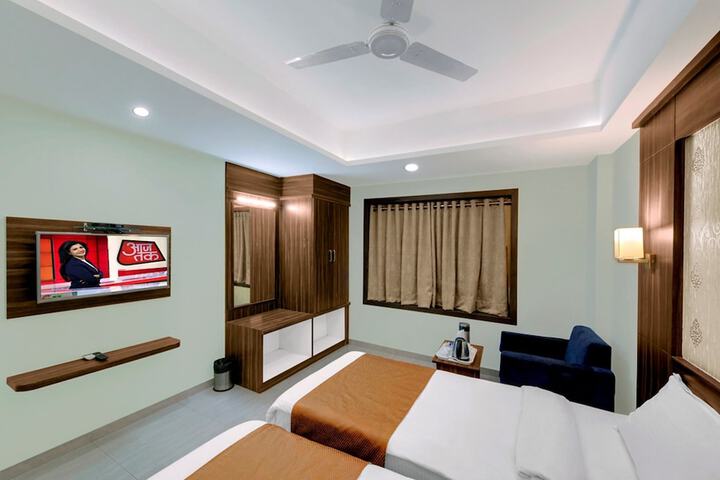 Room 17 of 61