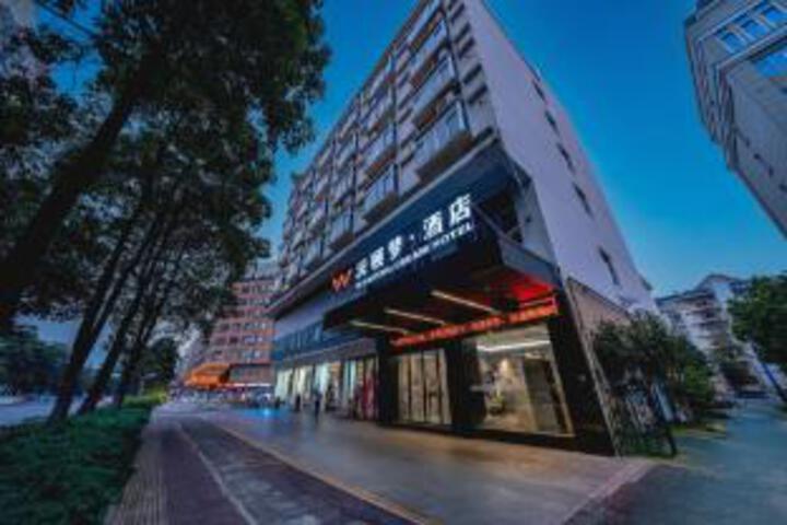 General 10 of 23