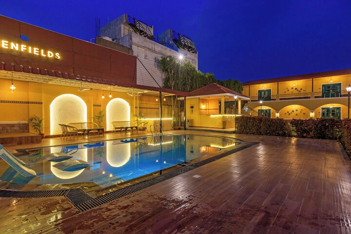 Pool 16 of 18