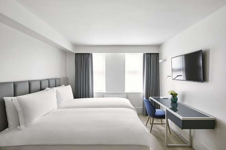 Room 115 of 250