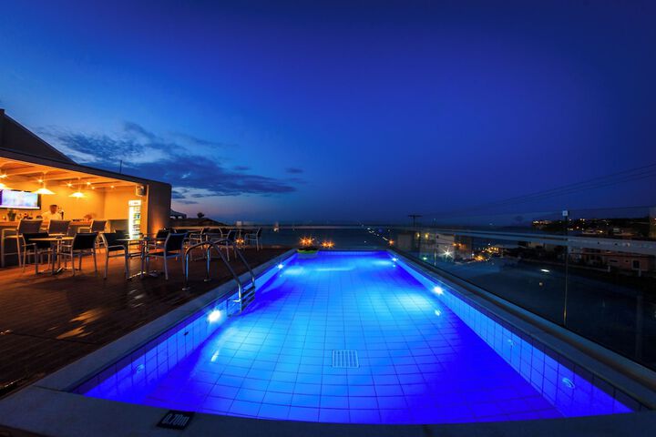 Pool 28 of 42