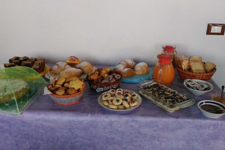 Dining 5 of 13