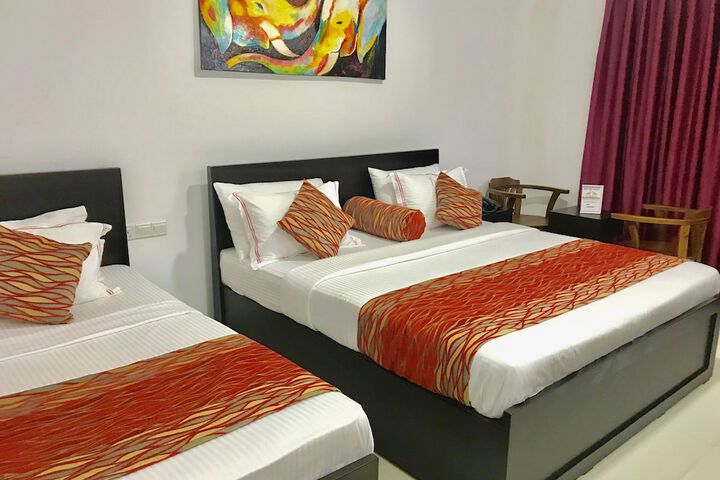 Room 7 of 74