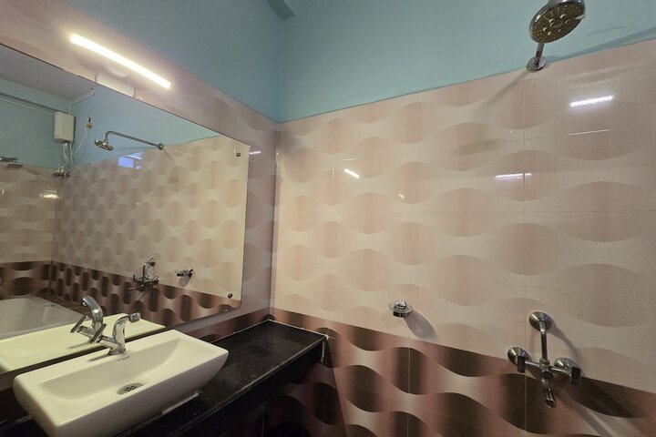 Room 36 of 60
