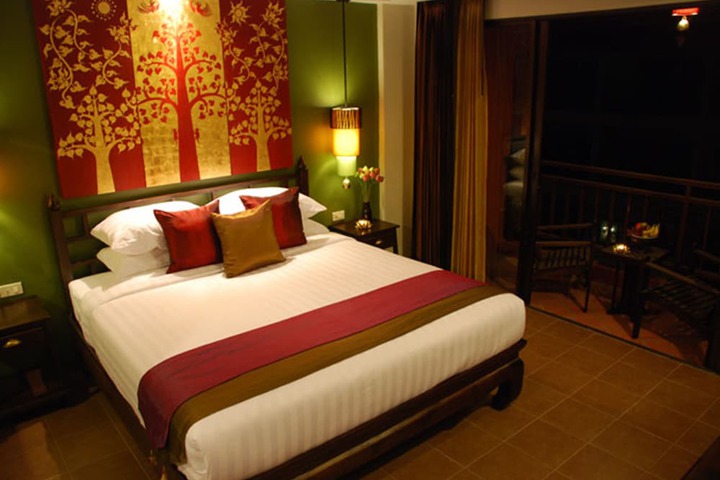 Room 8 of 30