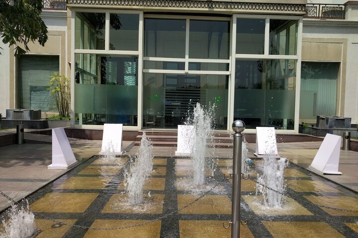 Hotel Exterior 62 of 63