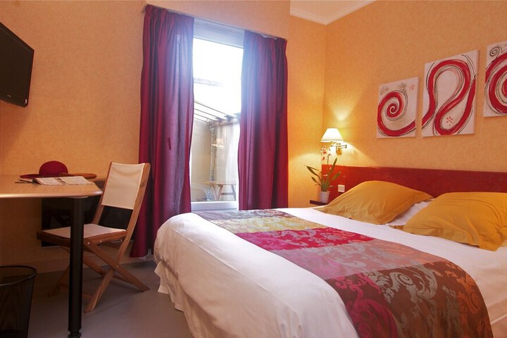 Room 7 of 39