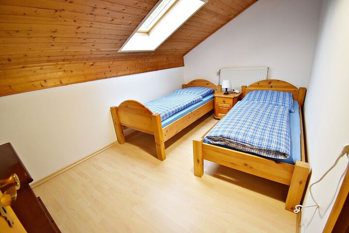 Room 11 of 86
