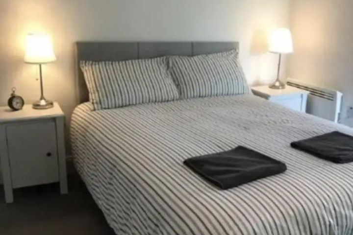 Room 3 of 12