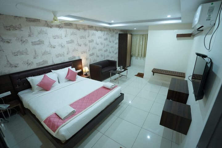 Room 5 of 7