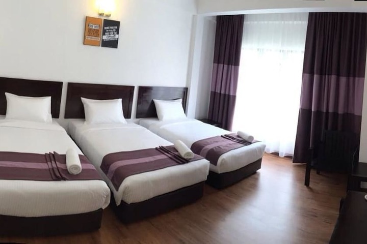 Room 8 of 29