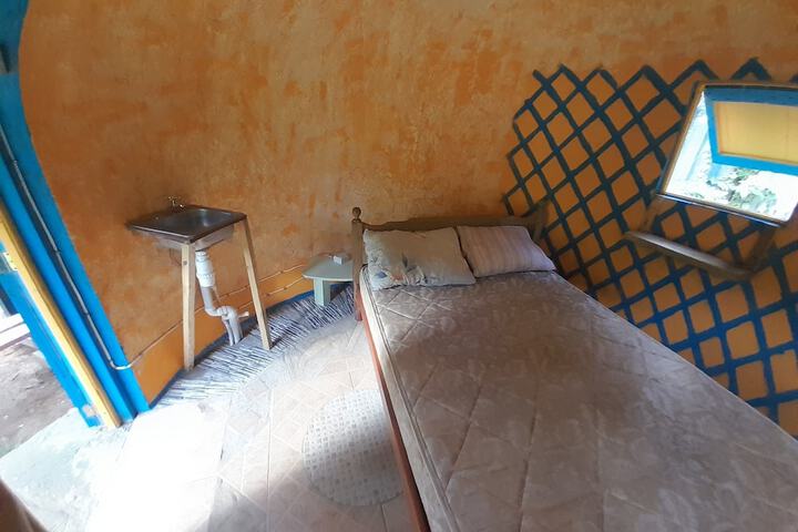 Room 35 of 92