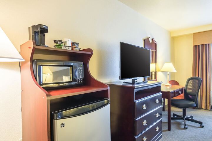 Room 17 of 48