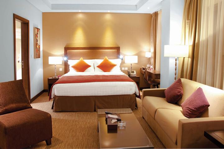 Room 3 of 86