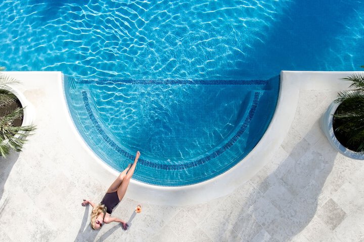 Pool 36 of 86