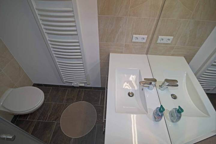 Room 12 of 29