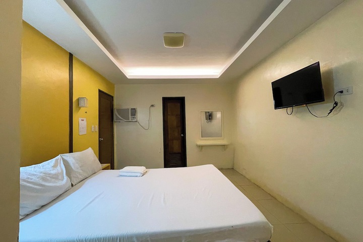 Room 16 of 35