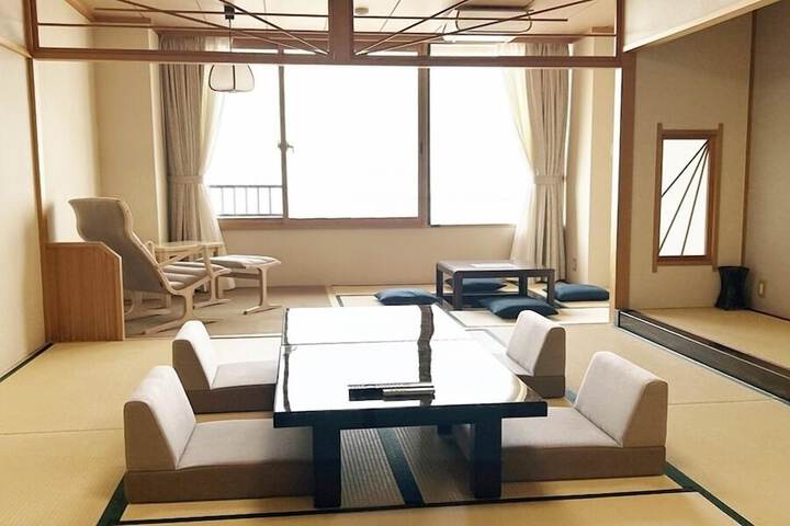 Room 14 of 45